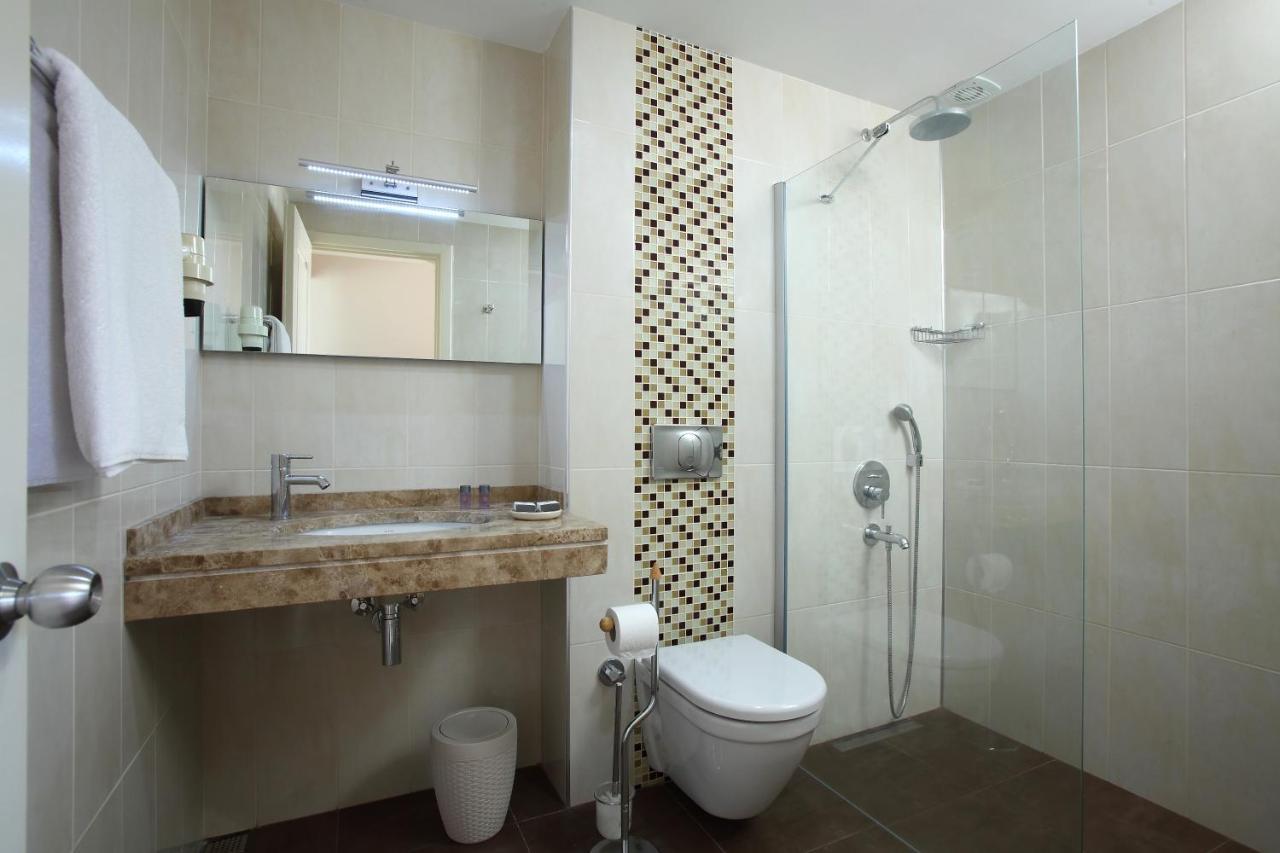 Catamaran Hotel Gündoğan Esterno foto